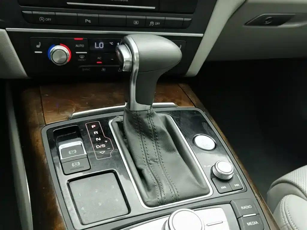 Audi A6L 2012 35 FSI Comfort — миниатюра 13