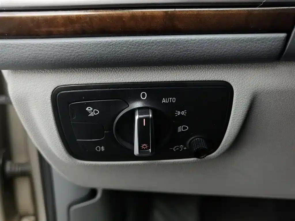 Audi A6L 2012 35 FSI Comfort — миниатюра 21