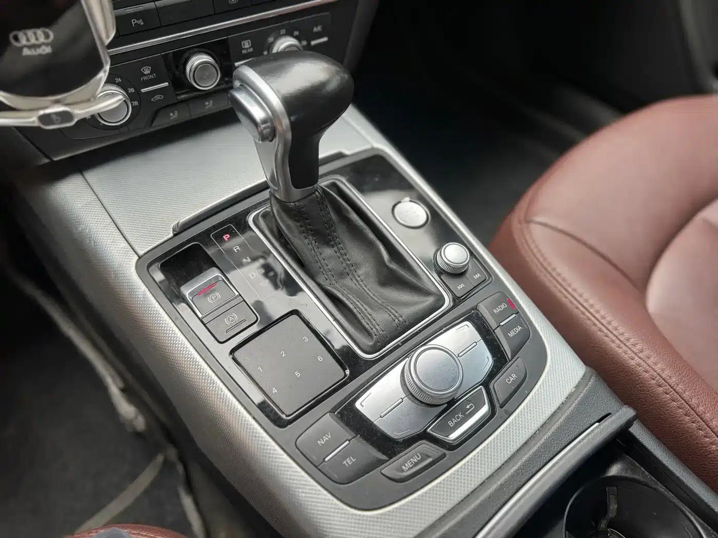 Audi A6L 2014 TFSI Standard Edition — миниатюра 9