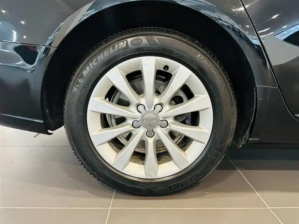 Audi A6L 2012 30 FSI Luxury — миниатюра 16
