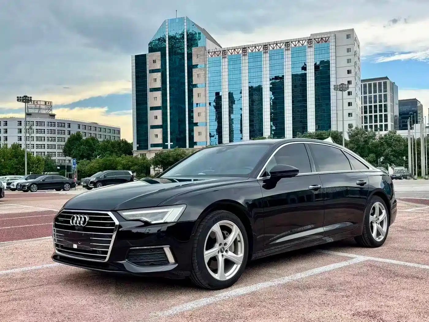 Audi A6L 2019 45 TFSI quattro Premium Elegance — миниатюра 1