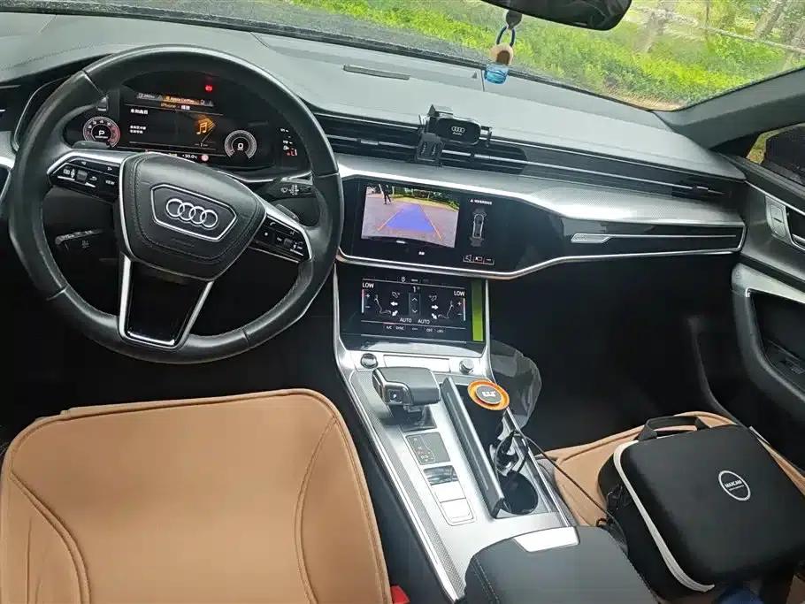 Audi A6L 2023 Facelift 40 TFSI Luxury Dynamic — миниатюра 11