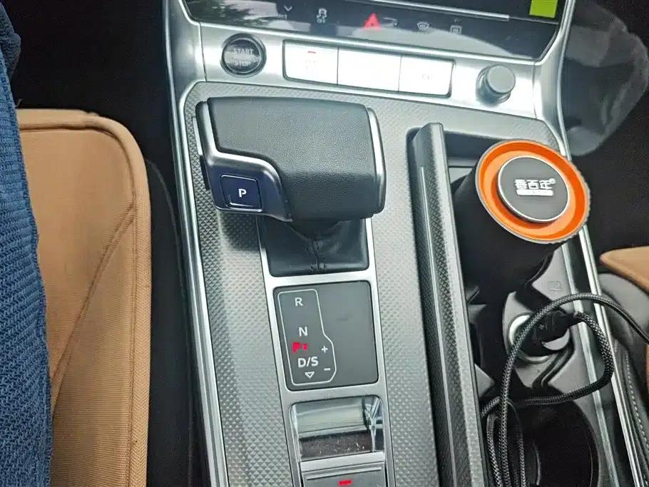 Audi A6L 2023 Facelift 40 TFSI Luxury Dynamic — миниатюра 15