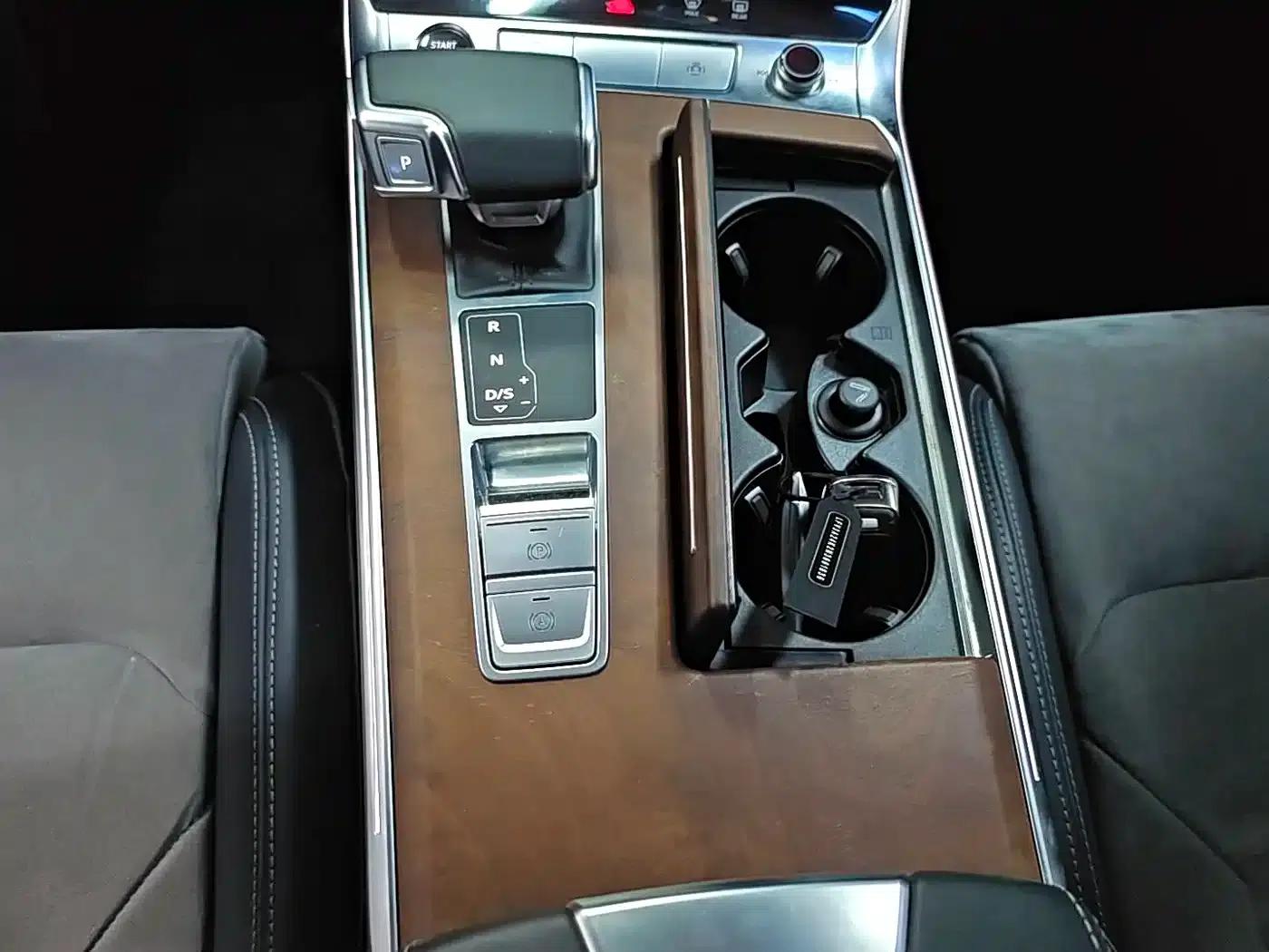 Audi A6L 2023 45 TFSI quattro Premium Elegance — миниатюра 11