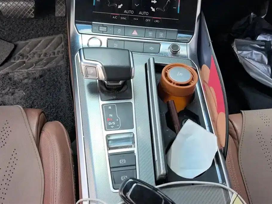Audi A6L 2019 40 TFSI Luxury Elegance — миниатюра 16