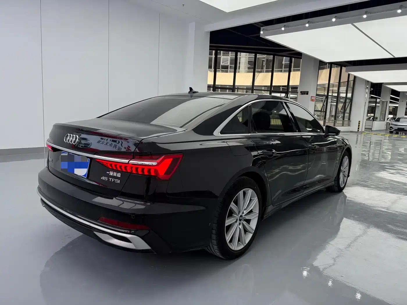 Audi A6L 2024 45 TFSI Premium Dynamic Edition — миниатюра 14
