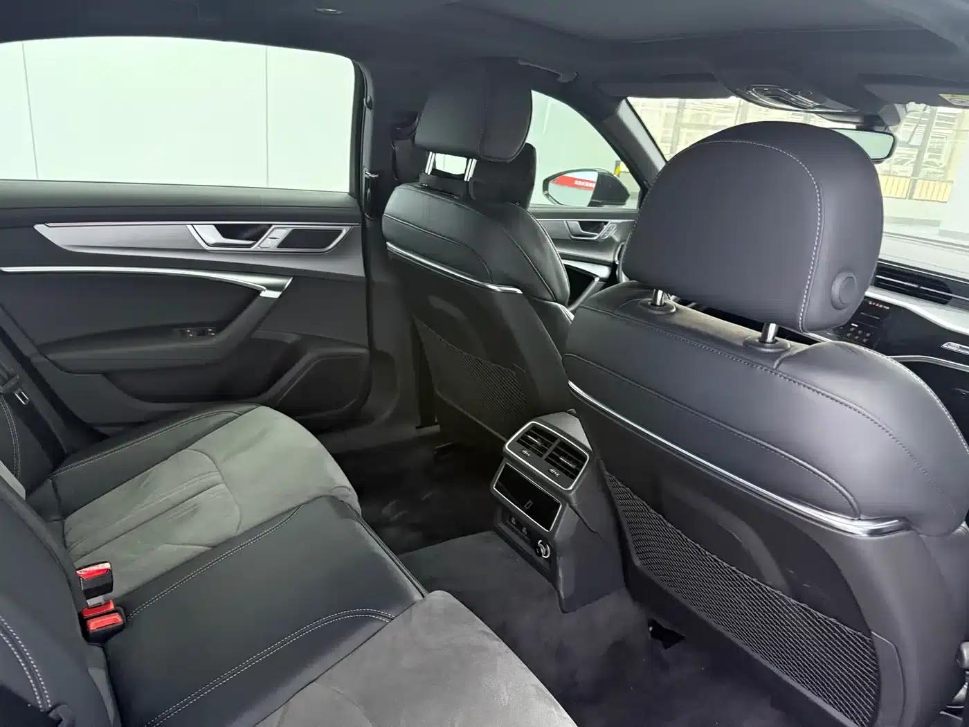 Audi A6L 2024 45 TFSI Premium Dynamic Edition — миниатюра 10