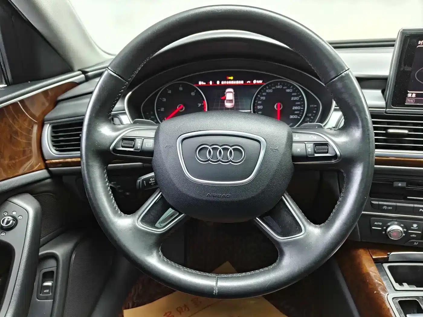Audi A6L 2018 30th Anniversary Edition 35 TFSI Fashion Model — миниатюра 14