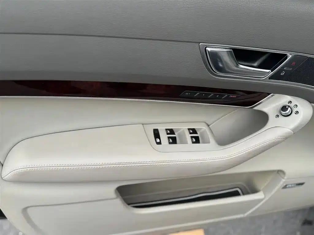 Audi A6L 2011 2.4L Luxury — миниатюра 9