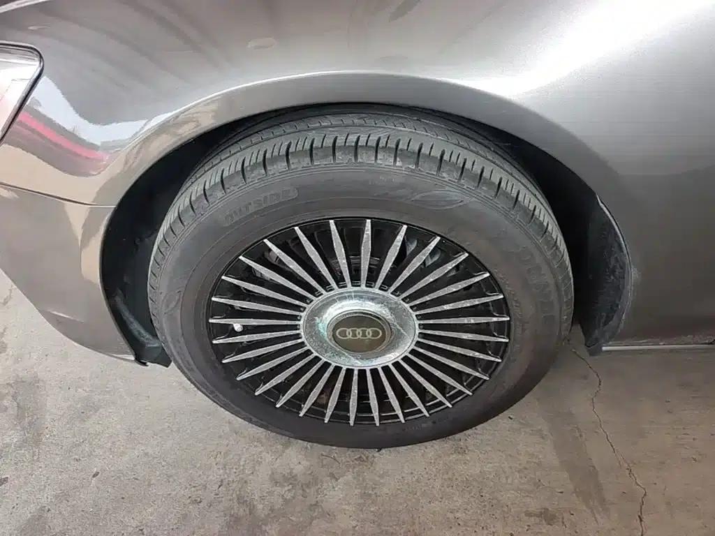 Audi A6L 2014 TFSI Standard Edition — миниатюра 23
