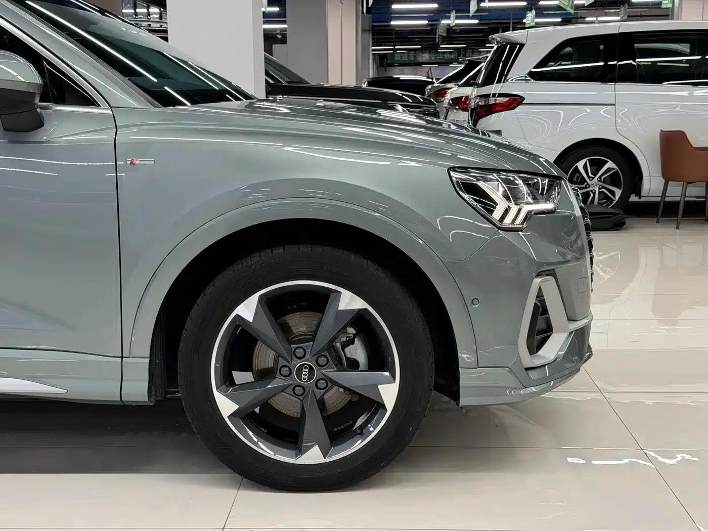 Audi Q3 2023 35 TFSI Fashion Dynamic (1.4T) — миниатюра 4