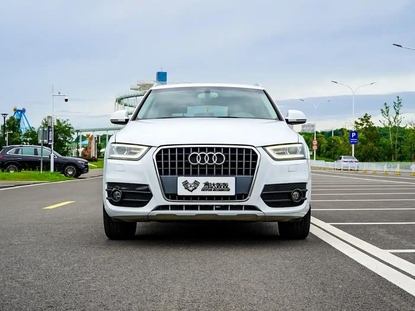Audi Q3 2015 30 TFSI Comfort — миниатюра 2
