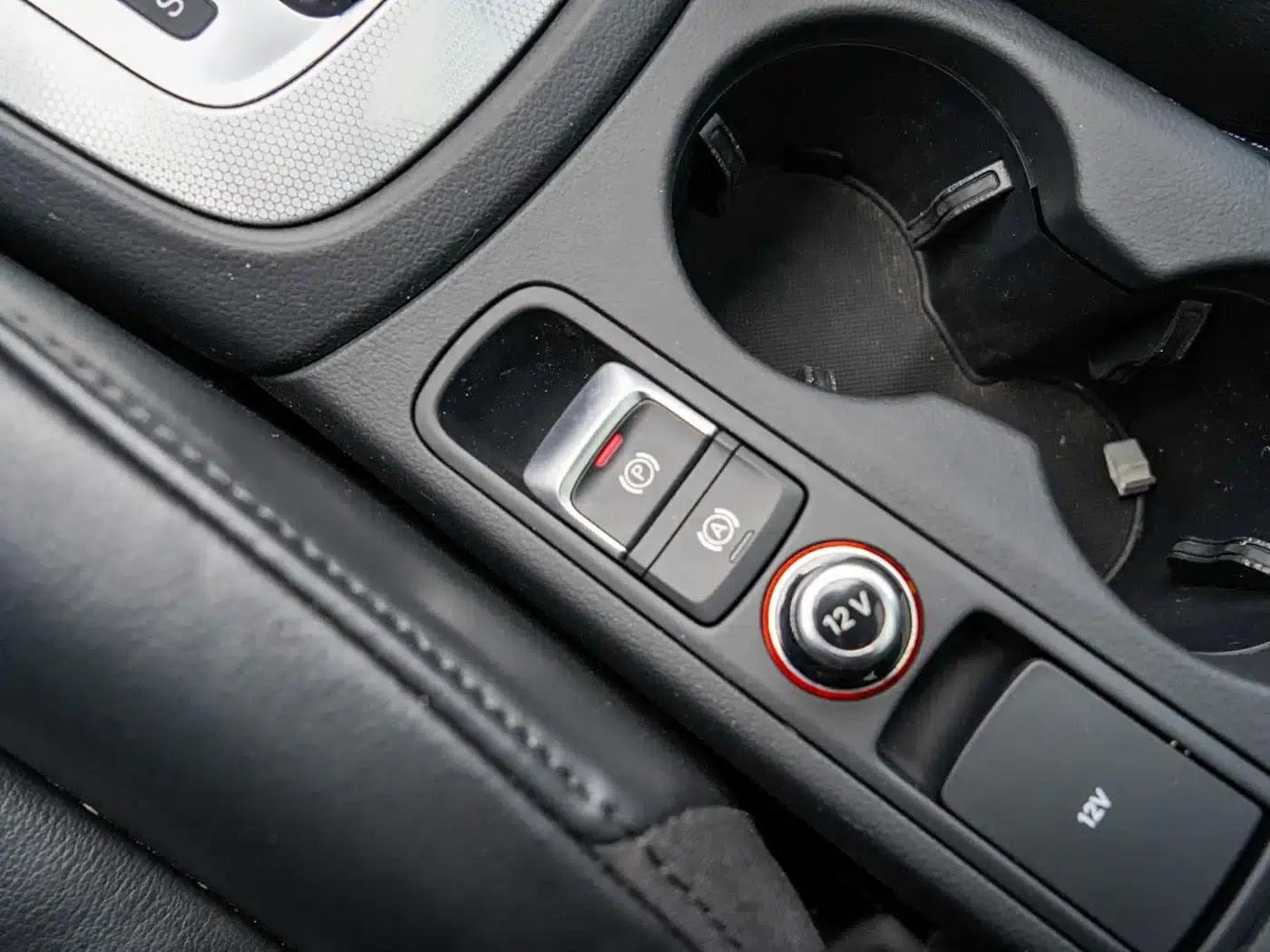 Audi Q3 2015 30 TFSI Comfort — миниатюра 18