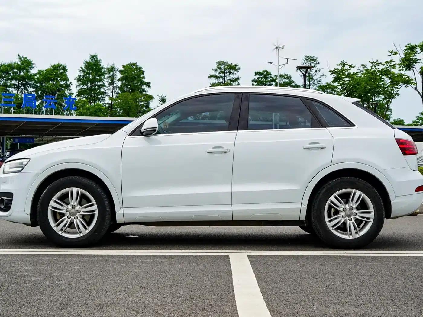 Audi Q3 2015 30 TFSI Comfort — миниатюра 3