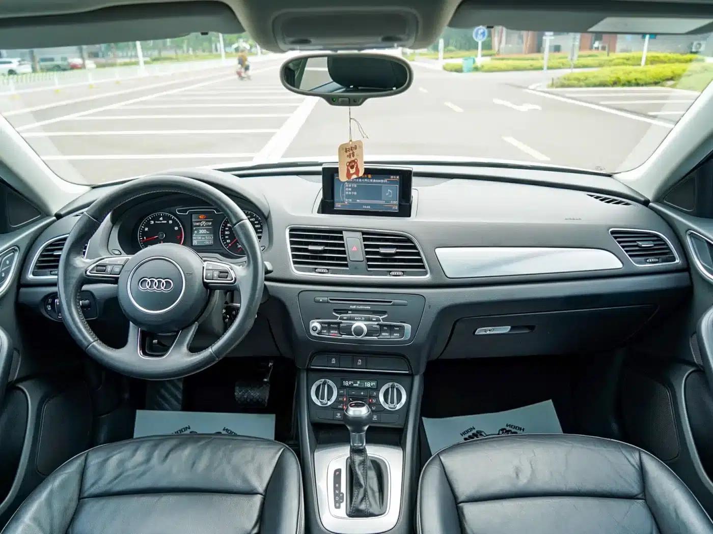 Audi Q3 2015 30 TFSI Comfort — миниатюра 10