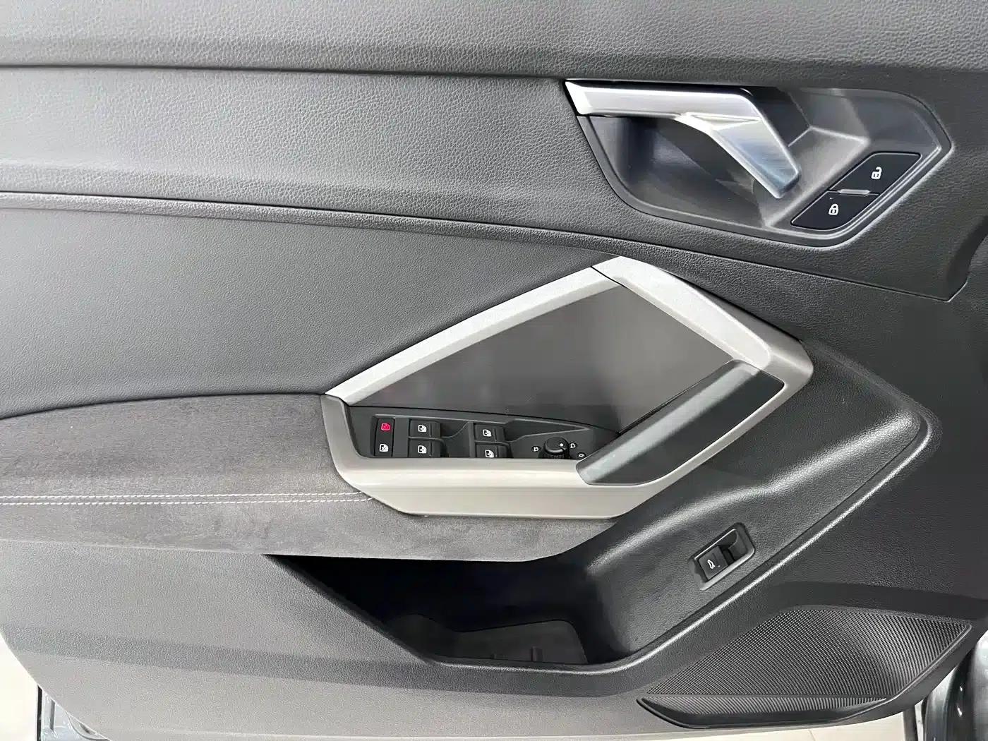 Audi Q3 2022 35 TFSI Fashion Dynamic Edition — миниатюра 8