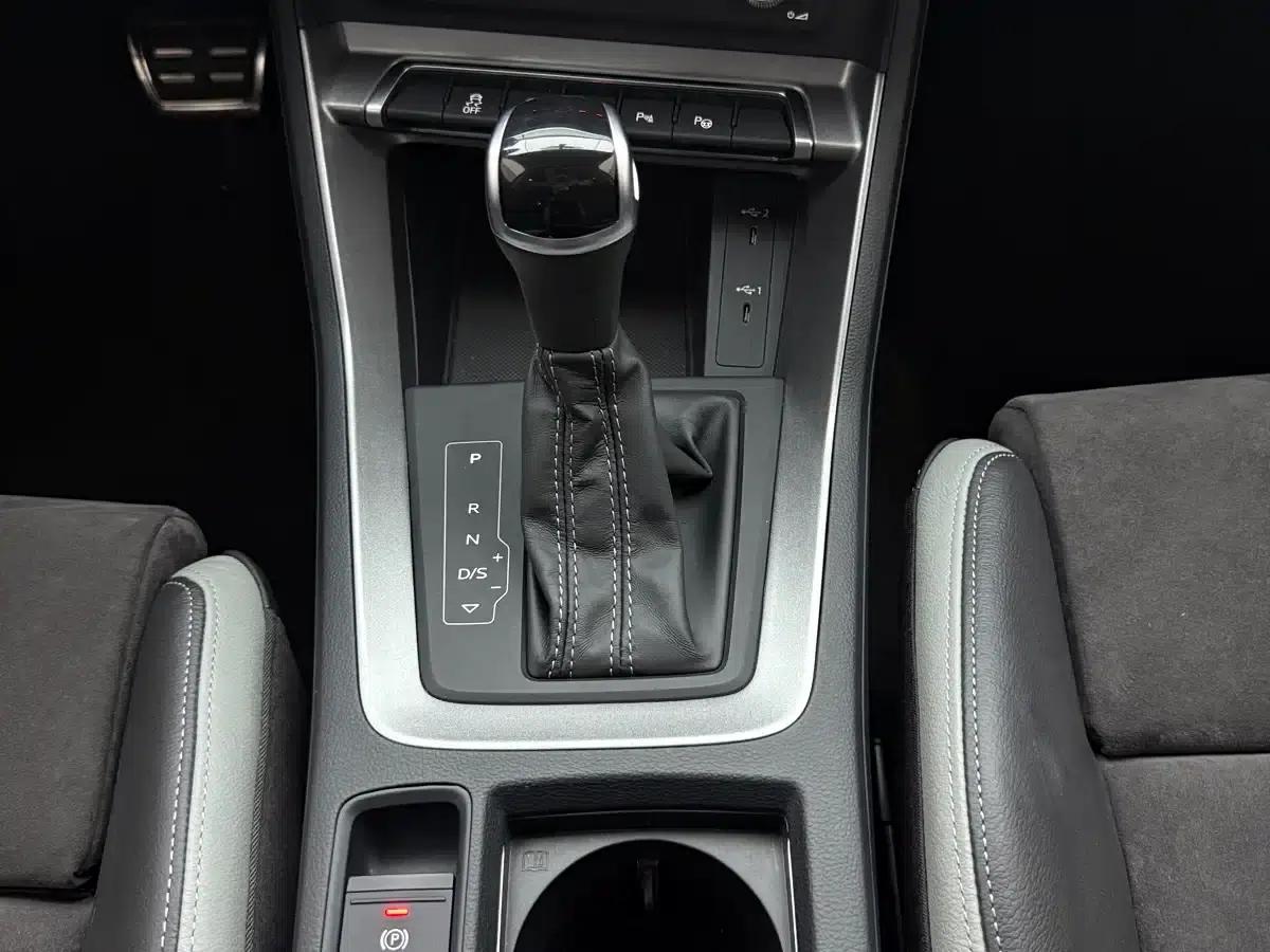 Audi Q3 2022 35 TFSI Fashion Dynamic Edition — миниатюра 12