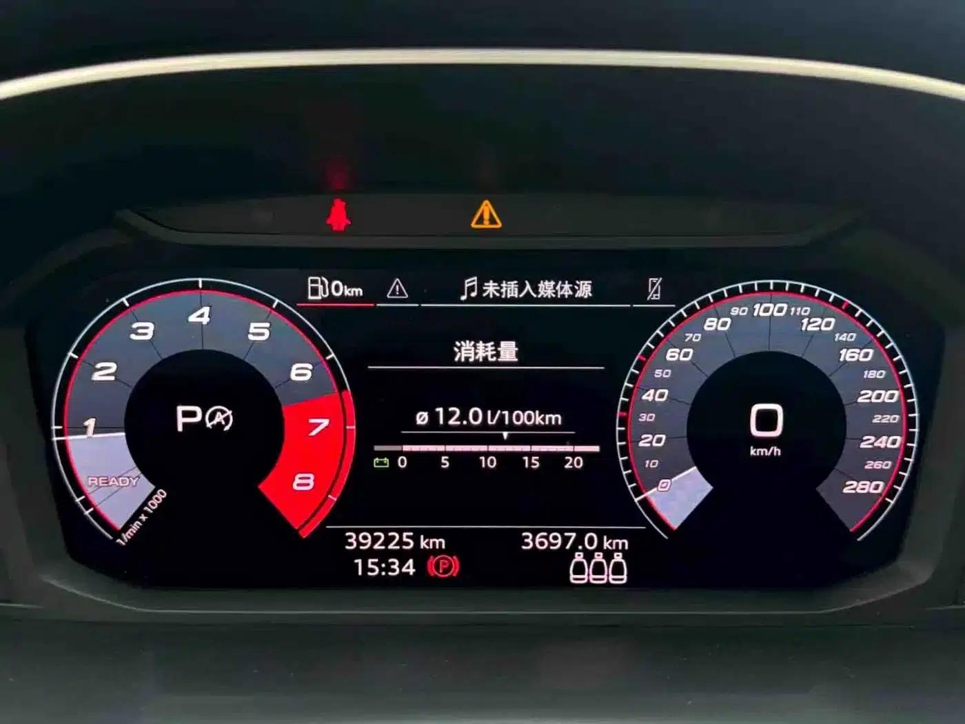 Audi Q3 2022 35 TFSI Fashion Dynamic Edition — миниатюра 23