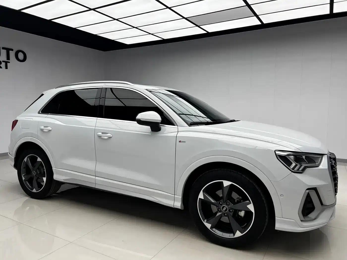 Audi Q3 2022 35 TFSI Fashion Dynamic Edition — миниатюра 3
