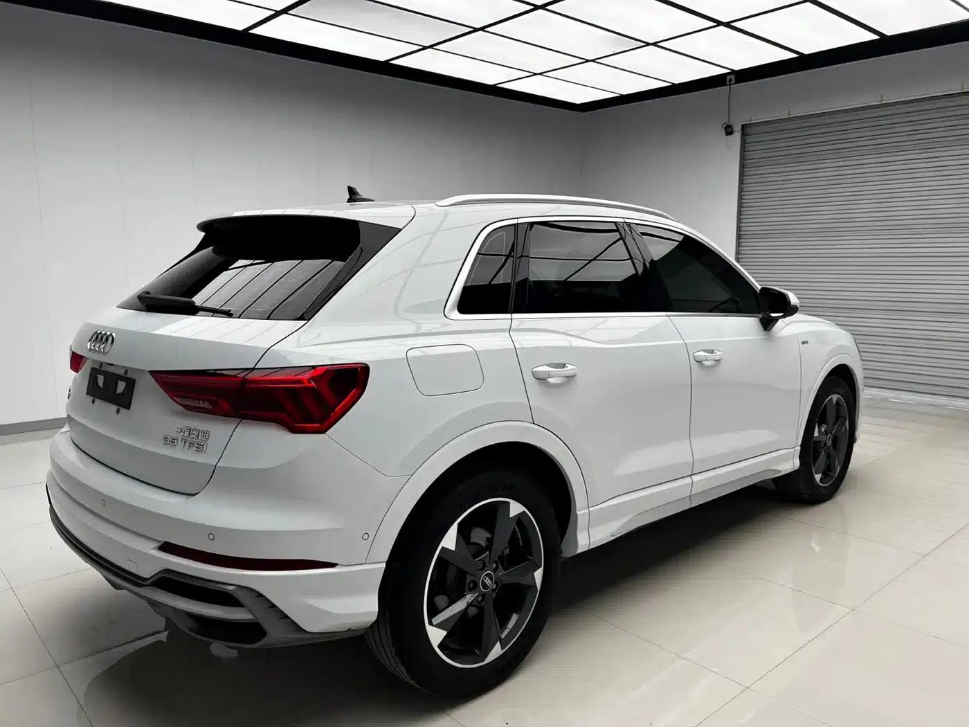 Audi Q3 2022 35 TFSI Fashion Dynamic Edition — миниатюра 4