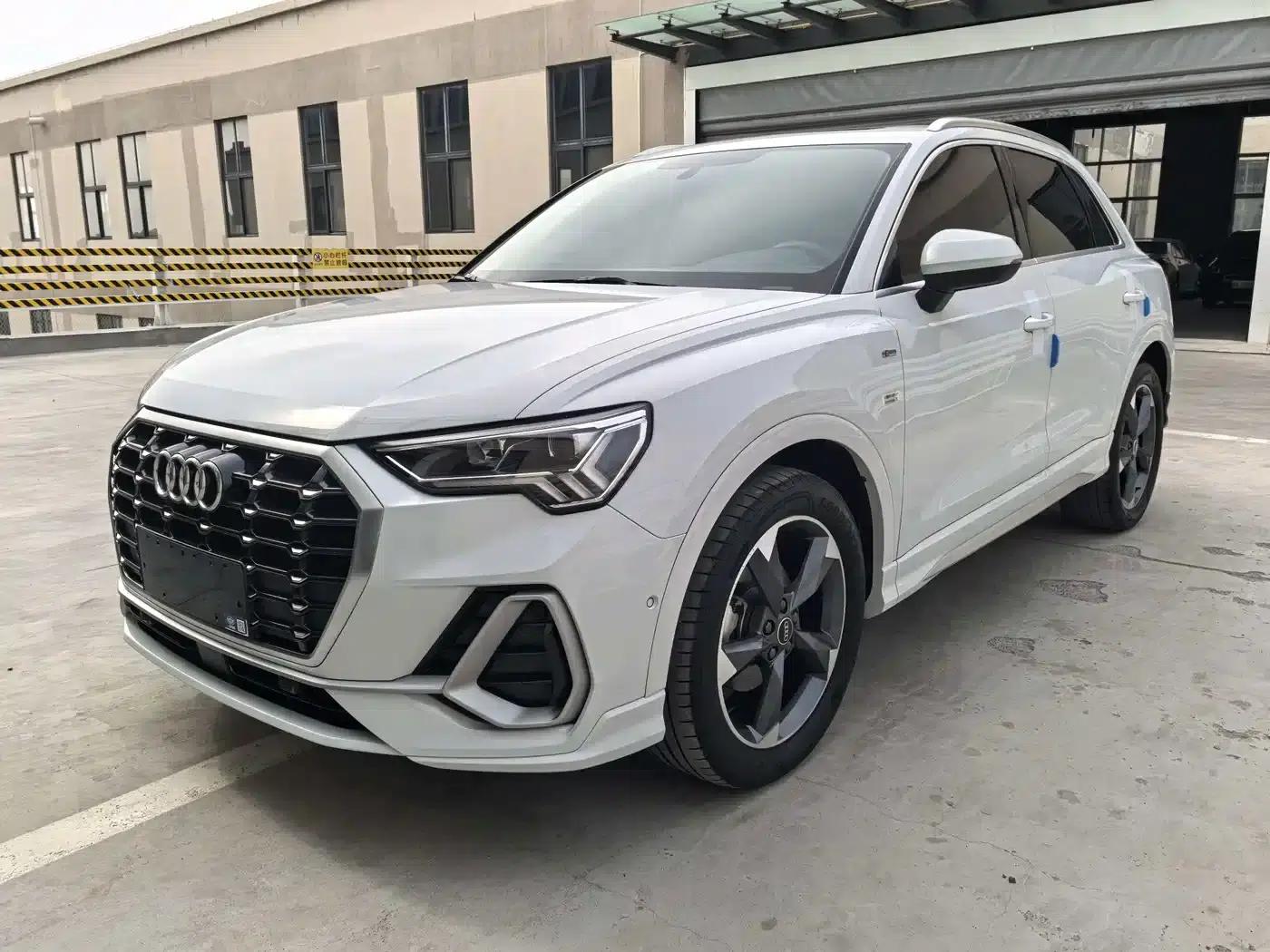 Audi Q3 2023 35 TFSI Fashion Dynamic (1.4T) — миниатюра 1