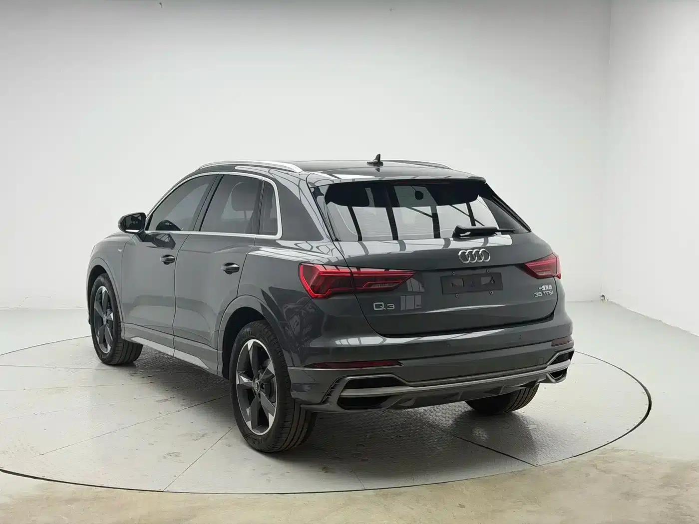 Audi Q3 2023 35 TFSI Fashion Dynamic (1.4T) — миниатюра 4