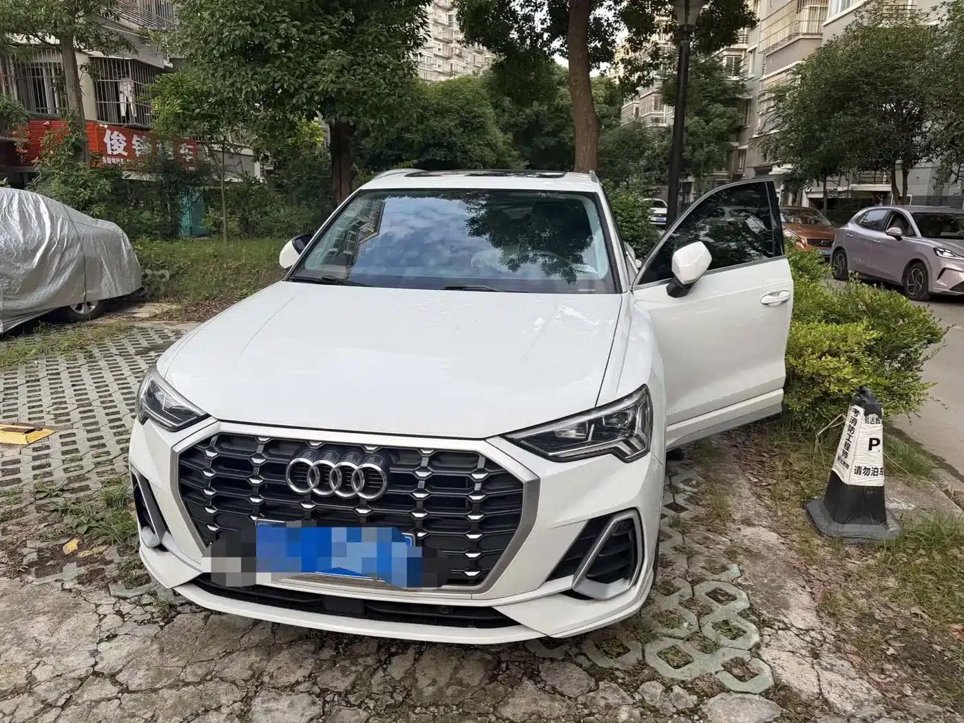 Audi Q3 2022 35 TFSI Fashion Dynamic Edition — миниатюра 3