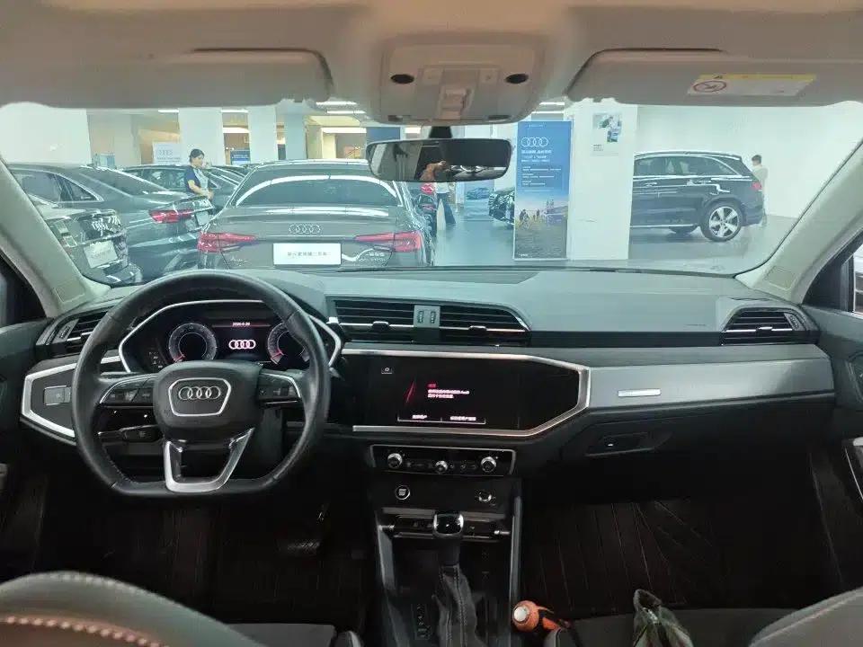 Audi Q3 2023 35 TFSI Fashion Dynamic (1.4T) — миниатюра 8