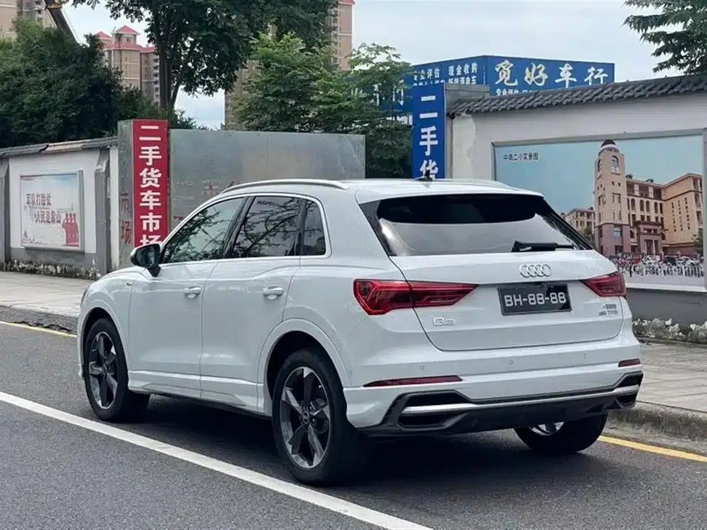 Audi Q3 2022 35 TFSI Fashion Dynamic Edition — миниатюра 4