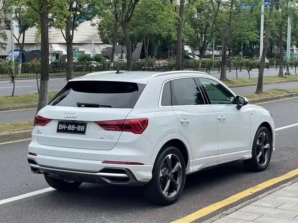 Audi Q3 2022 35 TFSI Fashion Dynamic Edition — миниатюра 5