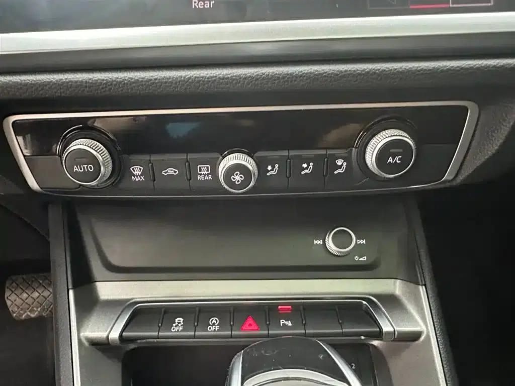 Audi Q3 2022 35 TFSI Progressive Dynamic — миниатюра 23