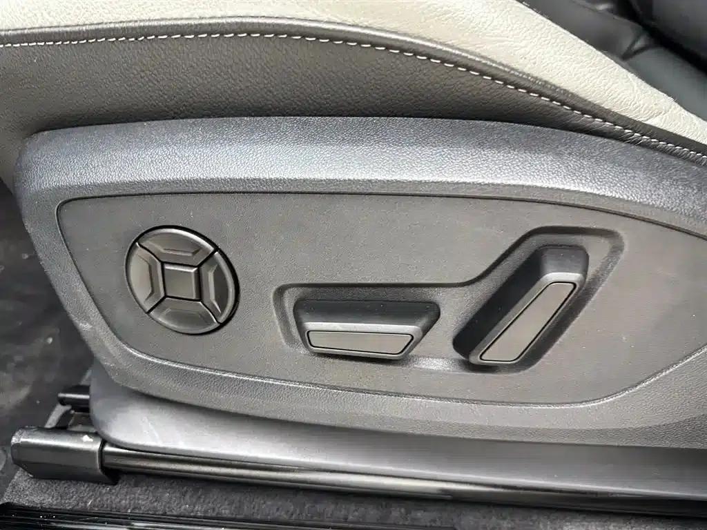 Audi Q3 2023 35 TFSI Progressive Dynamic (1.4T) — миниатюра 14