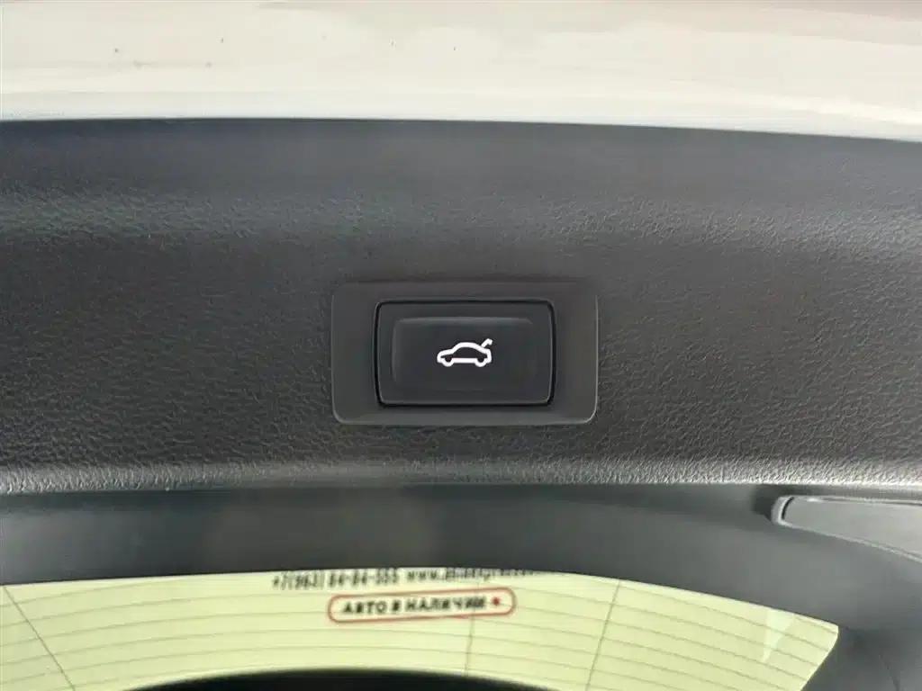 Audi Q3 2023 35 TFSI Progressive Dynamic (1.4T) — миниатюра 10