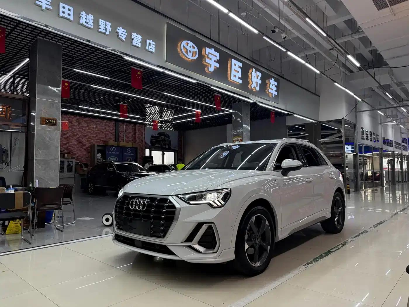 Audi Q3 2022 35 TFSI Fashion Dynamic Edition — миниатюра 1