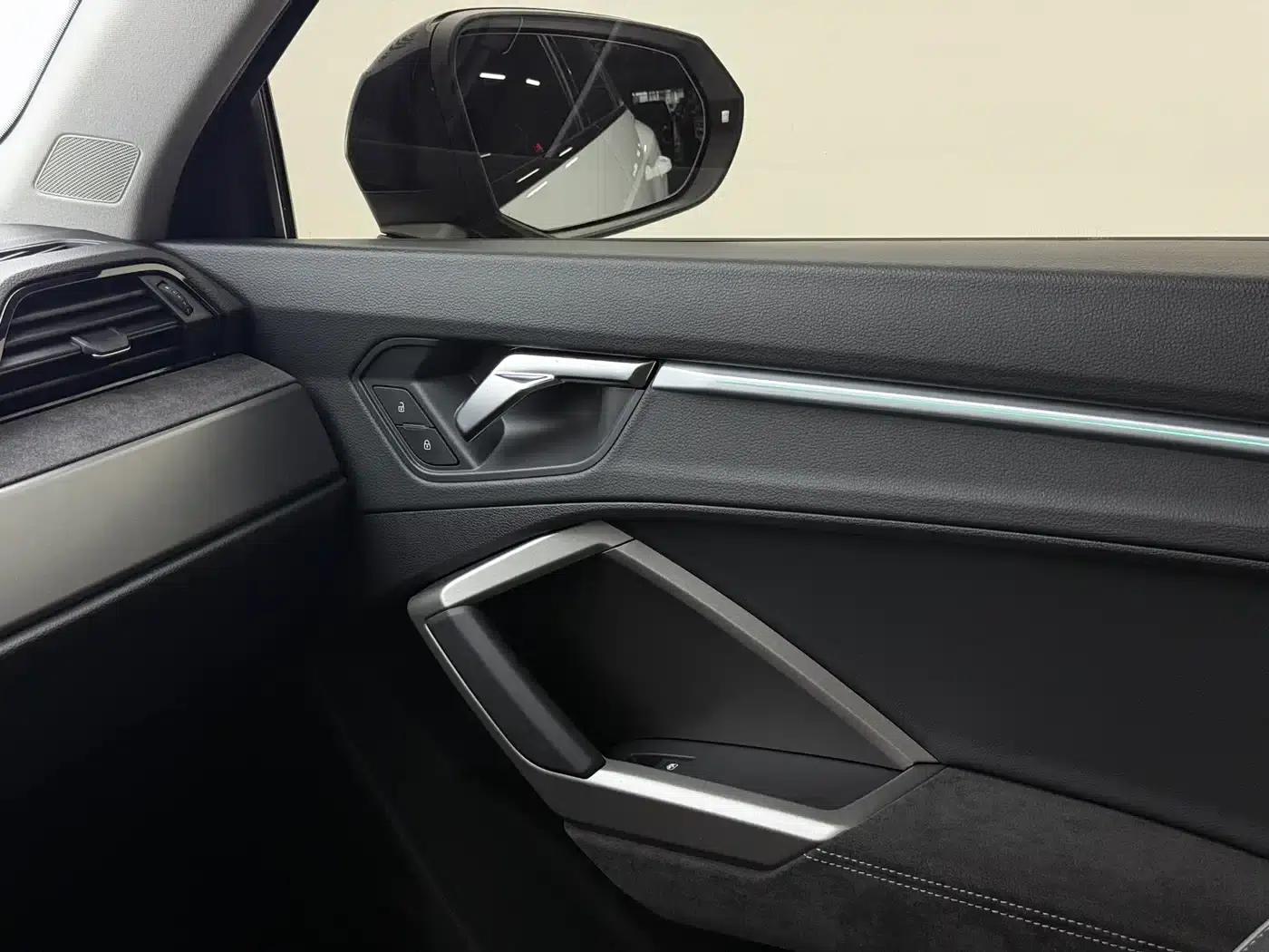 Audi Q3 2022 35 TFSI Fashion Dynamic Edition — миниатюра 12