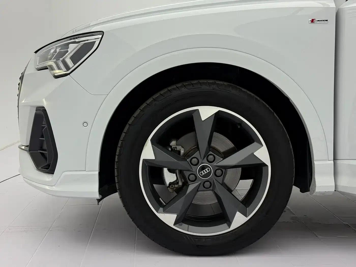 Audi Q3 2022 35 TFSI Fashion Dynamic Edition — миниатюра 23