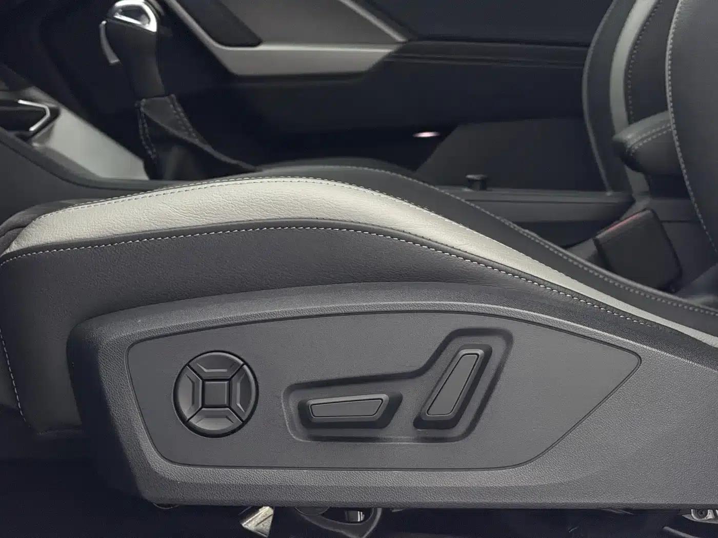 Audi Q3 2022 35 TFSI Fashion Dynamic Edition — миниатюра 24