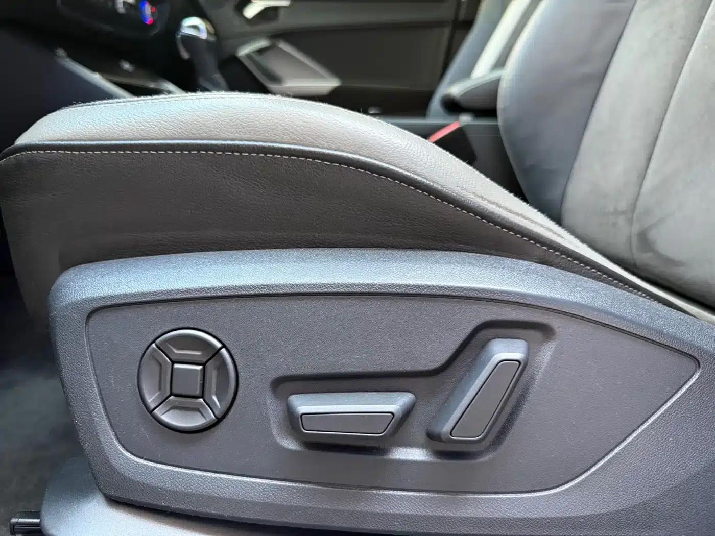 Audi Q3 2022 35 TFSI Fashion Dynamic Edition — миниатюра 18
