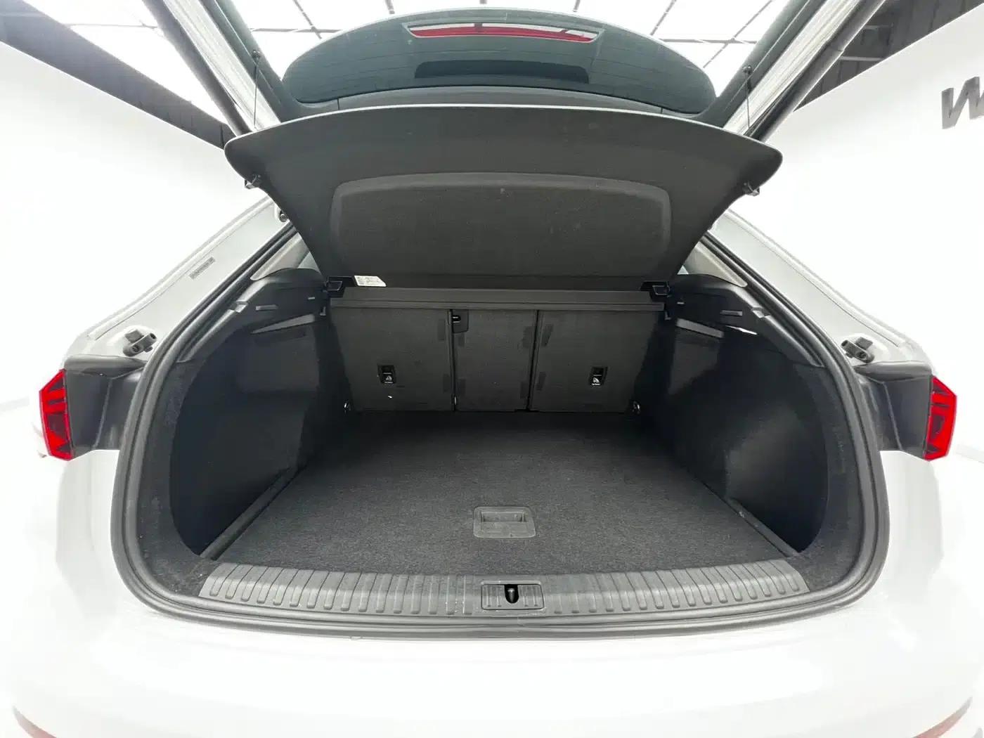 Audi Q3 2022 35 TFSI Fashion Dynamic Edition — миниатюра 18