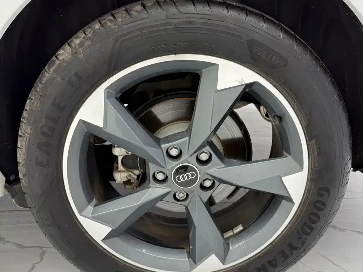 Audi Q3 2023 35 TFSI Fashion Dynamic (1.4T) — миниатюра 21