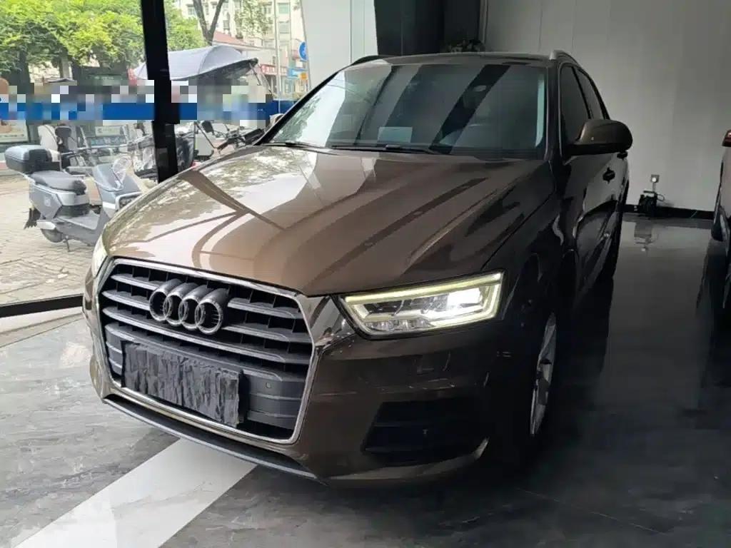 Audi Q3 2018 30th Anniversary Edition 35 TFSI Fashion Model — миниатюра 2