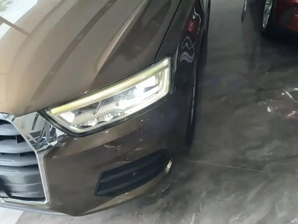 Audi Q3 2018 30th Anniversary Edition 35 TFSI Fashion Model — миниатюра 24