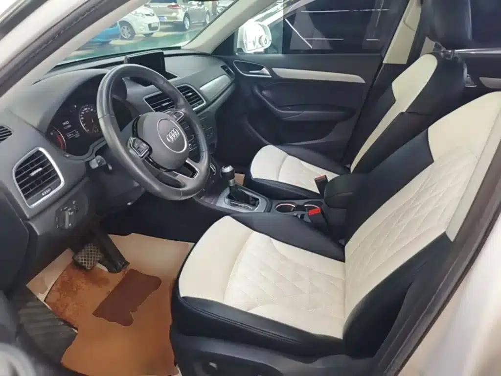 Audi Q3 2018 30th Anniversary Edition 30 TFSI Fashion Model — миниатюра 15