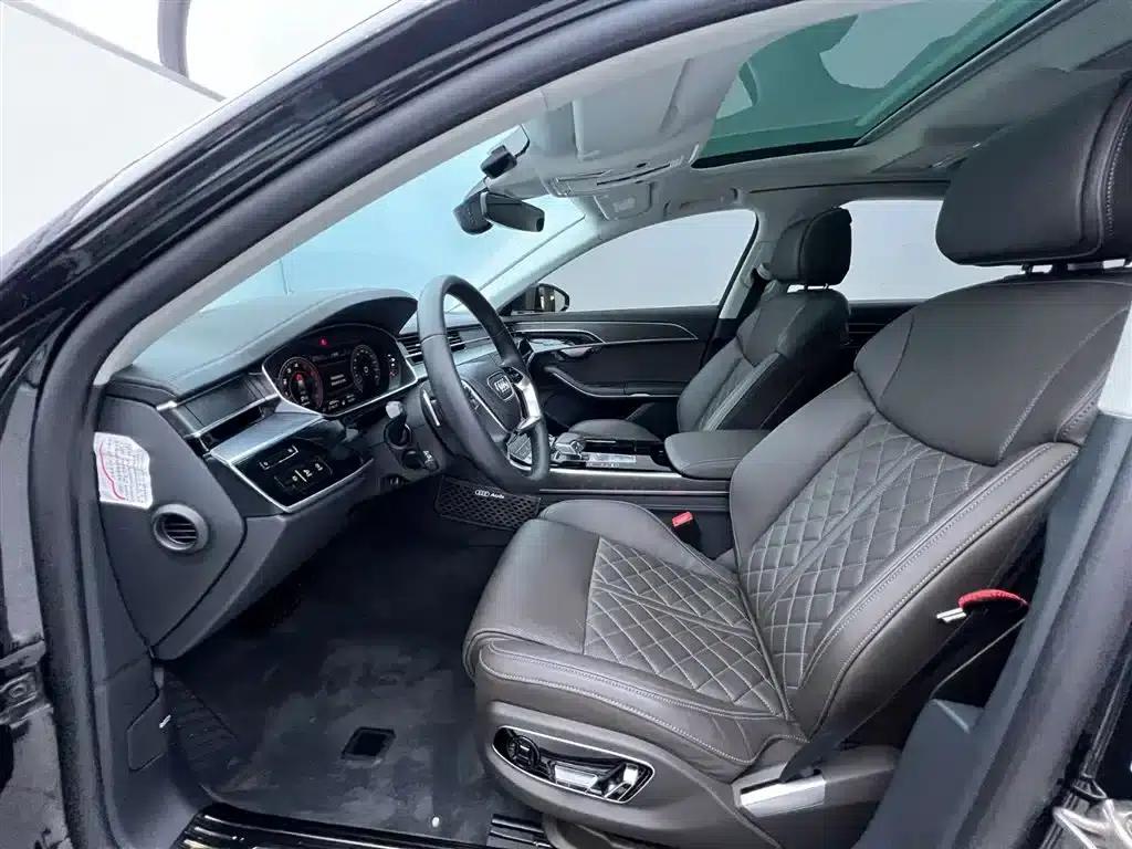 2023 Audi A8 A8L 50 TFSI quattro Premium Edition — миниатюра 13
