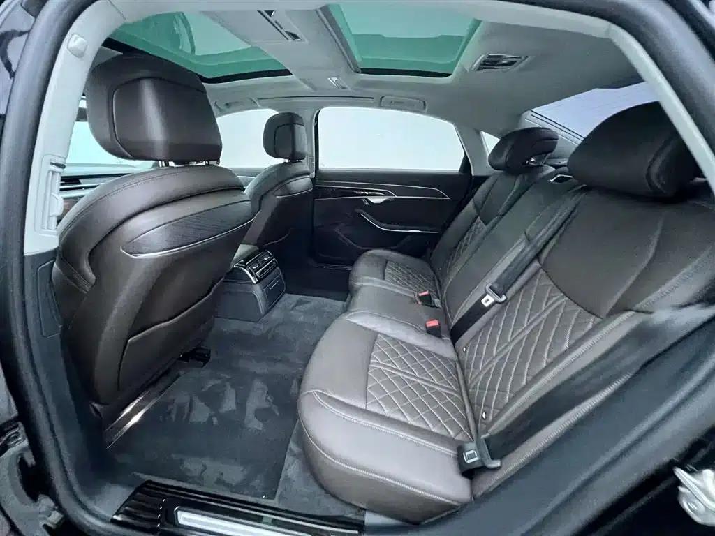 2023 Audi A8 A8L 50 TFSI quattro Premium Edition — миниатюра 15