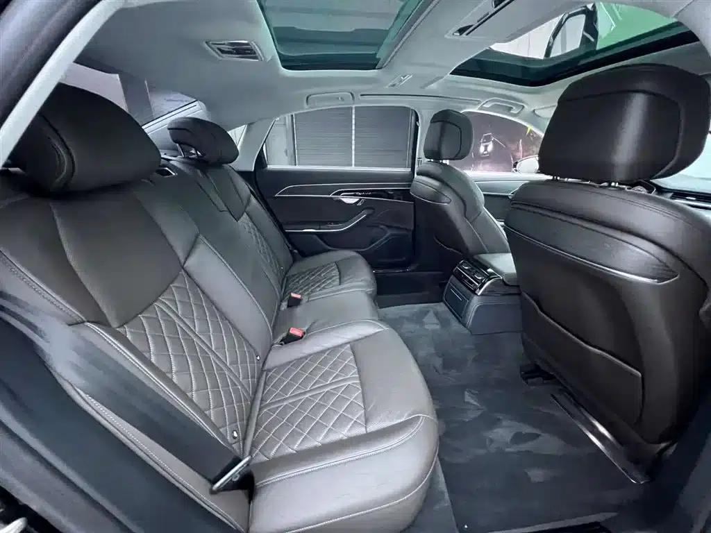 2023 Audi A8 A8L 50 TFSI quattro Premium Edition — миниатюра 19