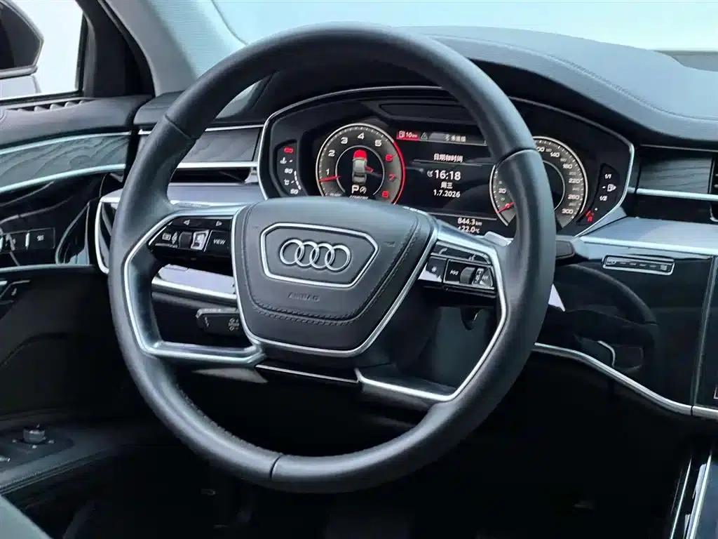 2023 Audi A8 A8L 50 TFSI quattro Premium Edition — миниатюра 27