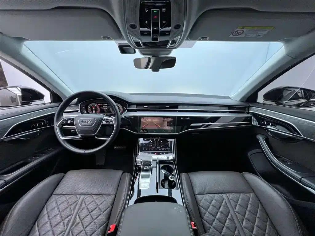 2023 Audi A8 A8L 50 TFSI quattro Premium Edition — миниатюра 28