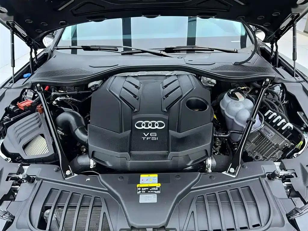 2023 Audi A8 A8L 50 TFSI quattro Premium Edition — миниатюра 6