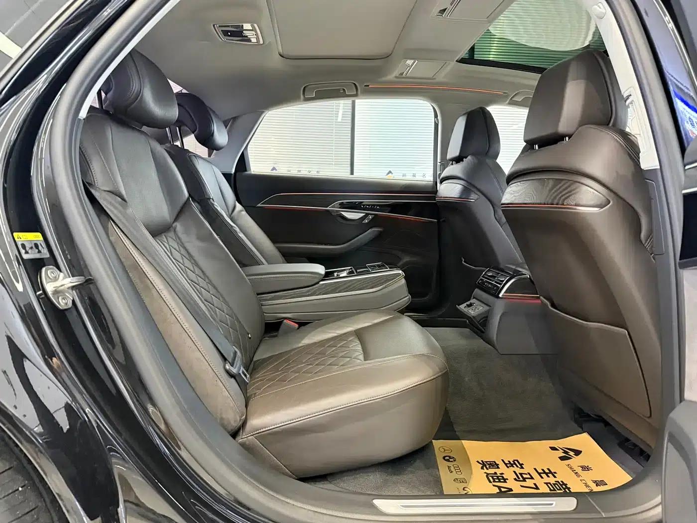 2021 Audi A8 A8L 50 TFSI quattro Comfort — миниатюра 12